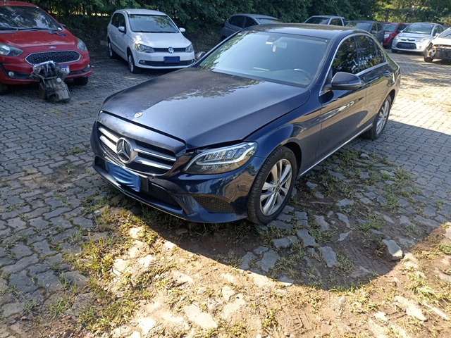 LOTE 043 MERCEDES-BENZ C180 