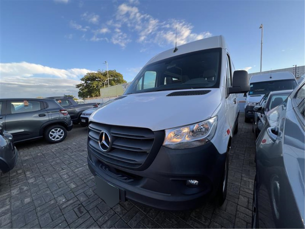LOTE 006 SPRINTER VAN 417 16L 