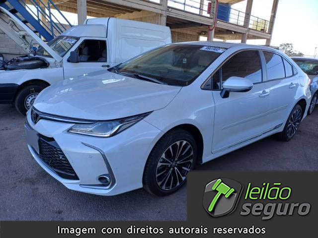 LOTE 001 TOYOTA COROLLA 